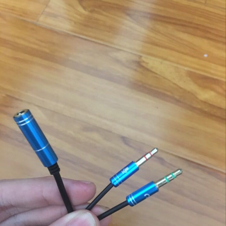 Cáp gộp loa dây cáp gộp dây loa 2 vào 1 Audio và Mic 3.5mm loại tốt.Jack gộp tai nghe 3.5 bọc chống đứt hana668