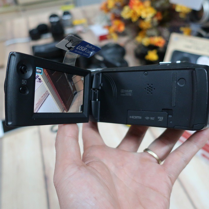 Máy quay Sony Handycam CX240 zoom 54X | WebRaoVat - webraovat.net.vn