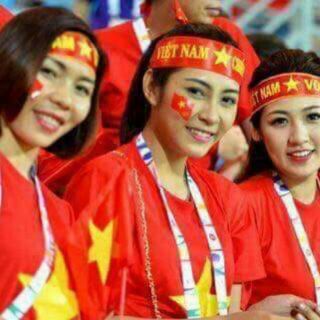 Áo cờ đỏ sao vàng