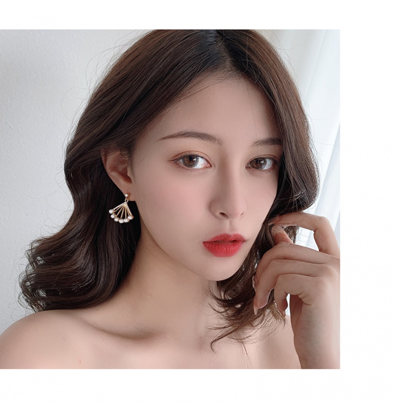 Bông tai hình quạt mạ bạc đính ngọc trai giả thời trang