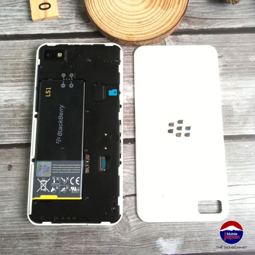 HOT HOT  Điện Thoại Blackberry Z10 Chính Hãng LikeNew - Bảo Hành Chính Hãng HOT HOT