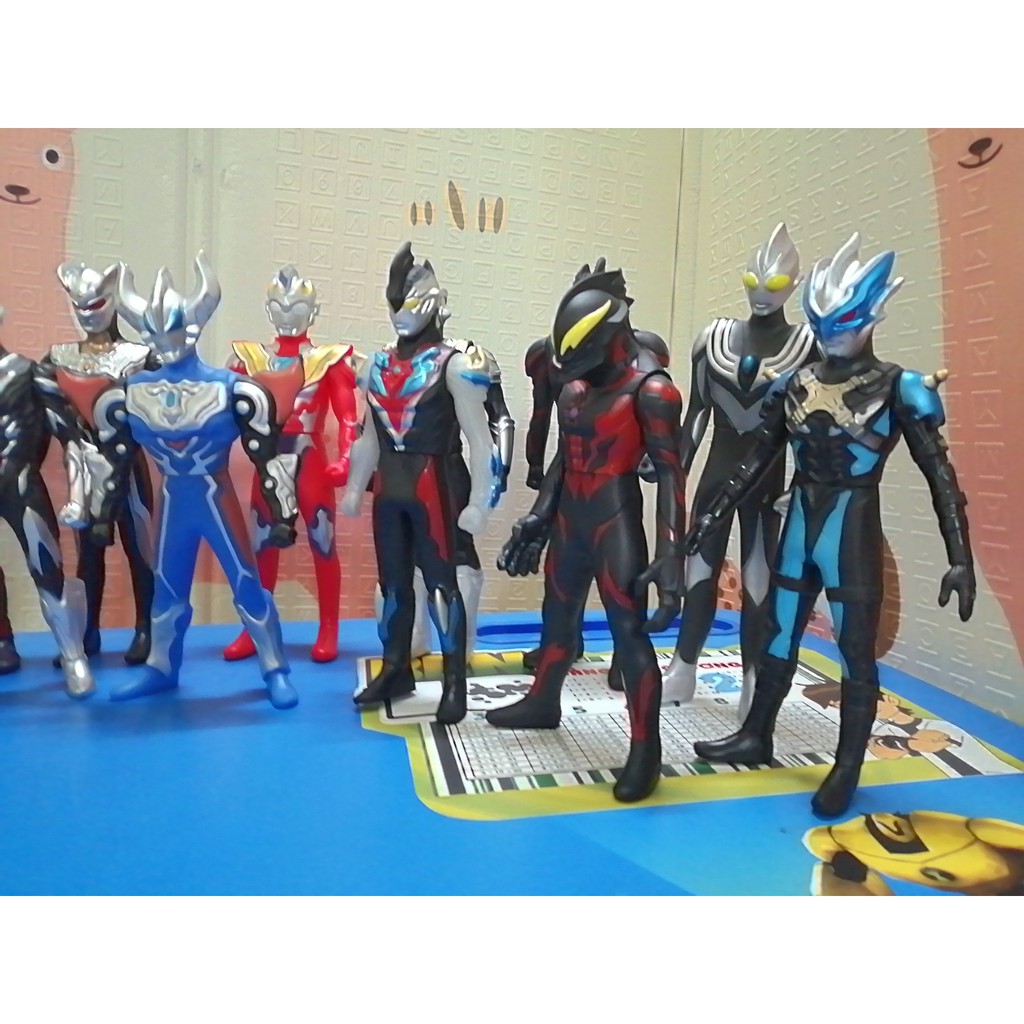 Mô hình Ultraman cao 23 cm ( phần 1 ) Ultraman series Siêu nhân điện quang