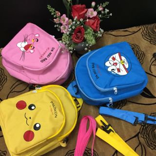 Túi đeo chéo/balo - DOREMON - PIKACHU - BÁO HỒNG