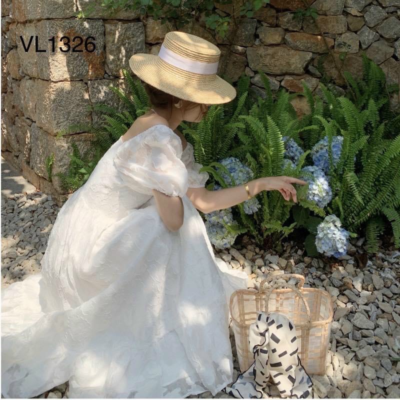 ĐẦM MIDI TRẮNG HOA NỔI CỔ VUÔNG