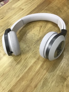 Tai nghe JBL Synchros E30