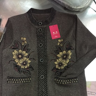Đại hạ giá áo len .259 Còn 130 k