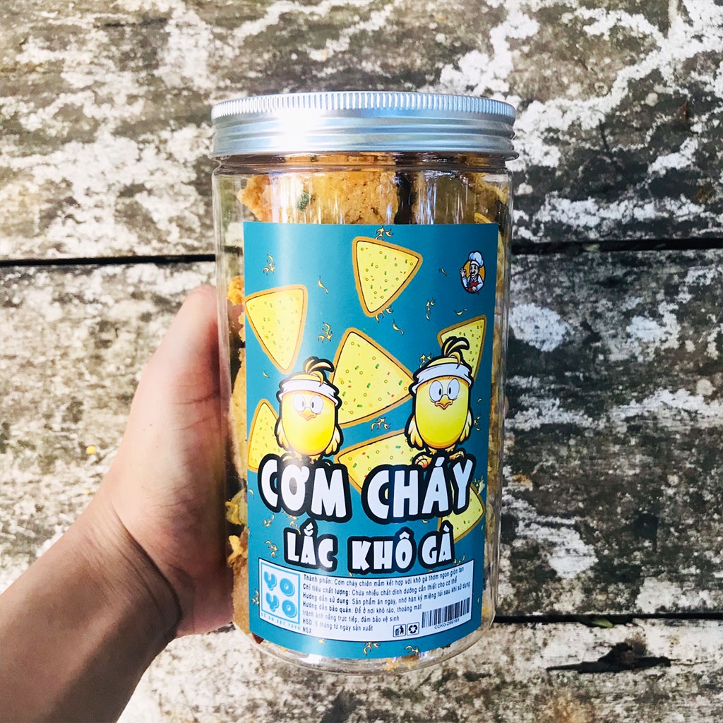 Cơm cháy lắc khô gà lá chanh hũ 300g đồ ăn vặt YOYO | BigBuy360 - bigbuy360.vn