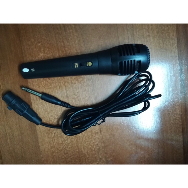 Micro Karaoke Có Dây Dài 2m Jack 3.6 Chất Lượng Tốt