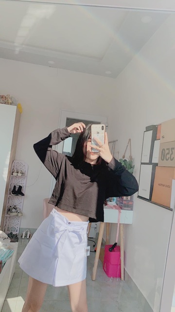 [Mã FAMAYWA giảm 10K đơn 50K] Áo thun croptop cổ tròn tay dài basic đen trắng ( sp y hình 100% ) | BigBuy360 - bigbuy360.vn