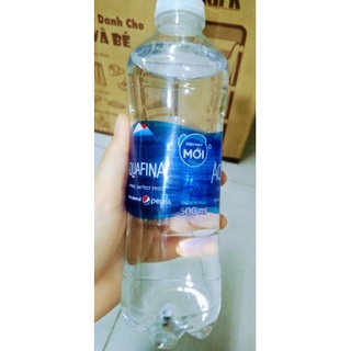 Chai nước suối Aquafina 500ml