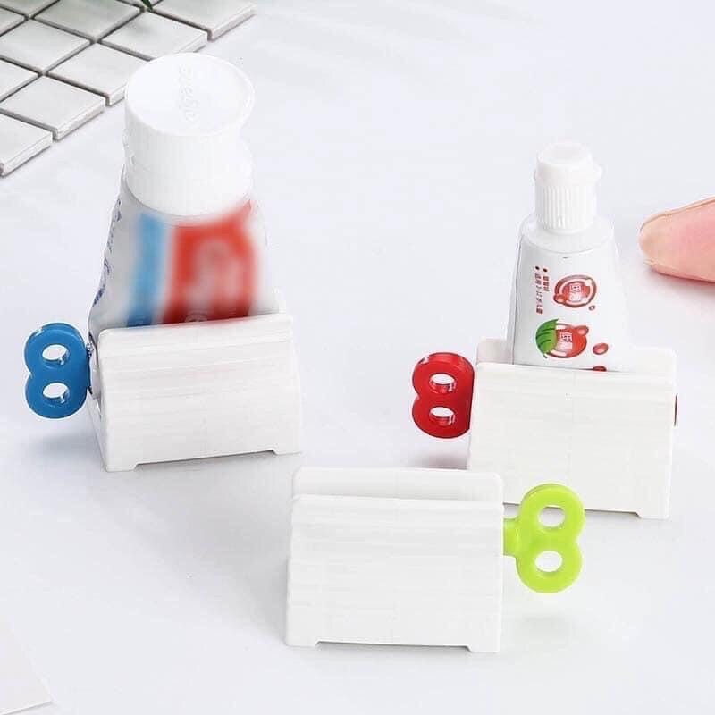 Dụng Cụ Nặn Ép Kem Đánh Răng Thông Minh FREESHIP  Cuộn Nặn Kem Đánh Răng - Dụng Cụ Kẹp Ép Lấy Kem Đánh Răng