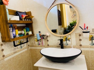 Lavabo sứ nghệ thuật ,Chậu sứ nghệ thuật trắng đen MAJST.