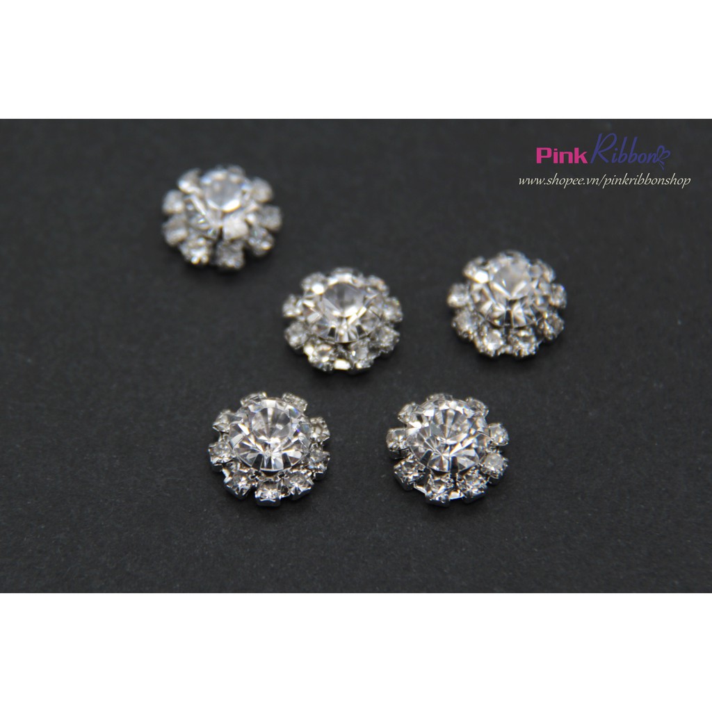 Charm đá trắng hai cỡ 1.6 và 1.2cm