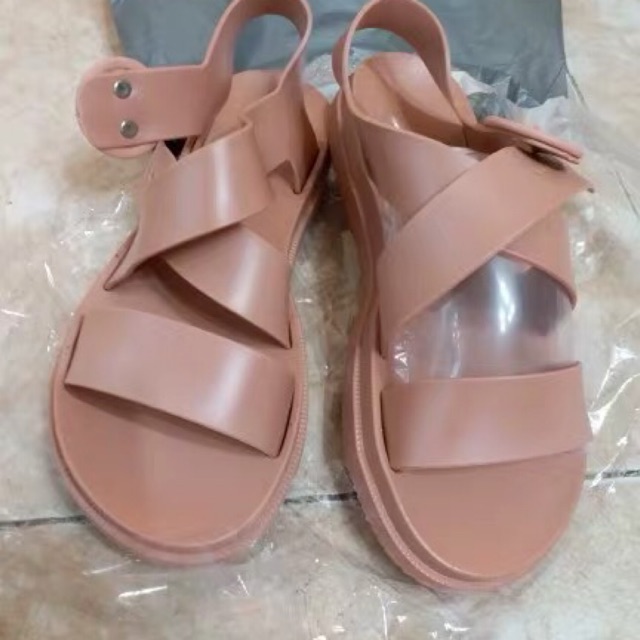Dép nhựa cho búp bê