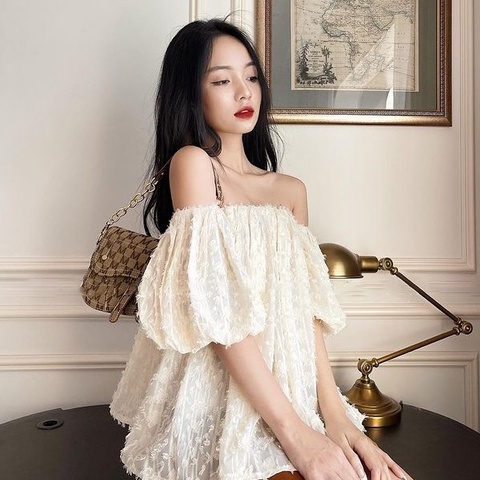 Áo Trễ Vai Lông Vũ Chun Ngực Hot Trend Hè 2022 -Hàng chất lượng cao