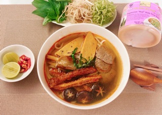 CỐT BÚN HUẾ CHAY QUỐC VIỆT 300G