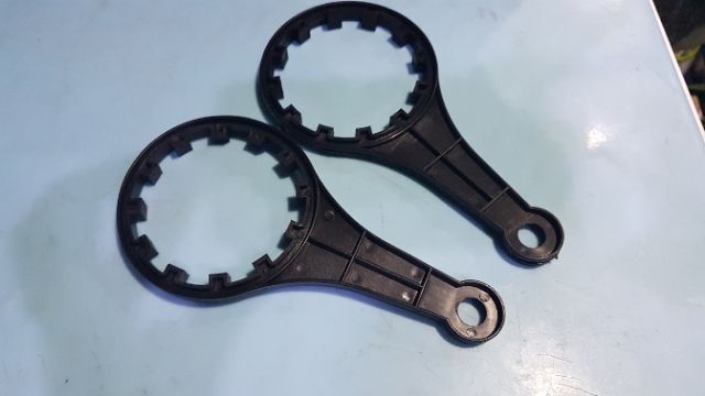 TAY VẶN CỐC MÀNG, tay vặn lõi số 4