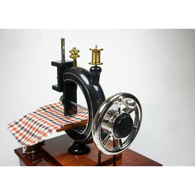 Hộp nhạc máy khâu lên dây cót, quà tặng cá tính