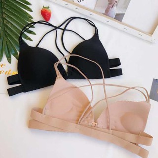 BRA ĐÚC CÀI TRƯỚC