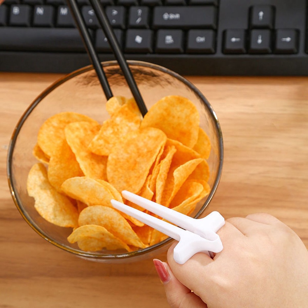 Đũa giữ ngón tay hỗ trợ ăn món ăn vặt/khoai tây chiên lười sáng tạo tái sử dụng giữ tay sạch khi dùng điện thoại