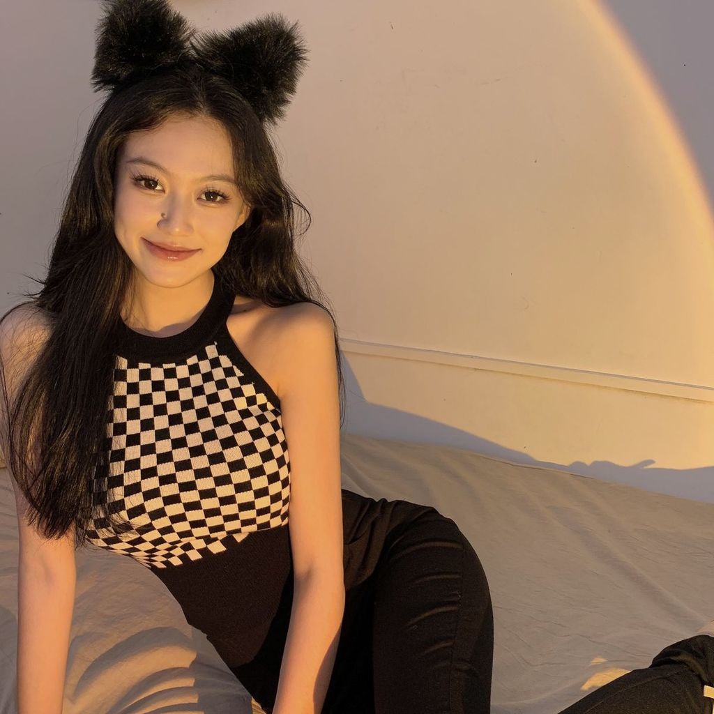 Mới Áo Dệt Kim Sát Nách Cổ Yếm In Họa Tiết Độc Đáo Thời Trang Cho Nữ