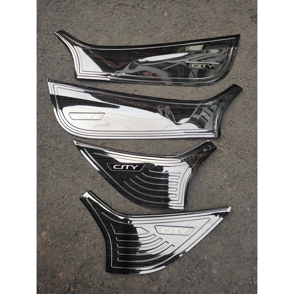 Bộ 4 ốp tapli cánh cửa xe Honda City  đời 2014 đến 2019 2020 mẫu TITAN .