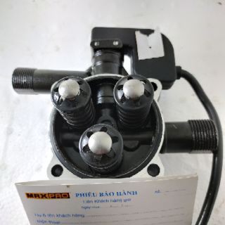 Bộ đầu bơm máy rủa xe xách tay mini.