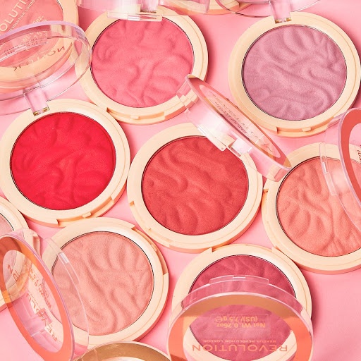 Má Hồng Revolution Blusher Reloaded Make Up màu sắc tươi tắn trẻ trung, mịn màng bám lâu - CHÍNH HÃNG