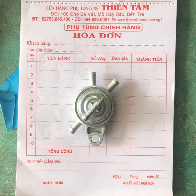Bơm xăng suzuki 4 ống