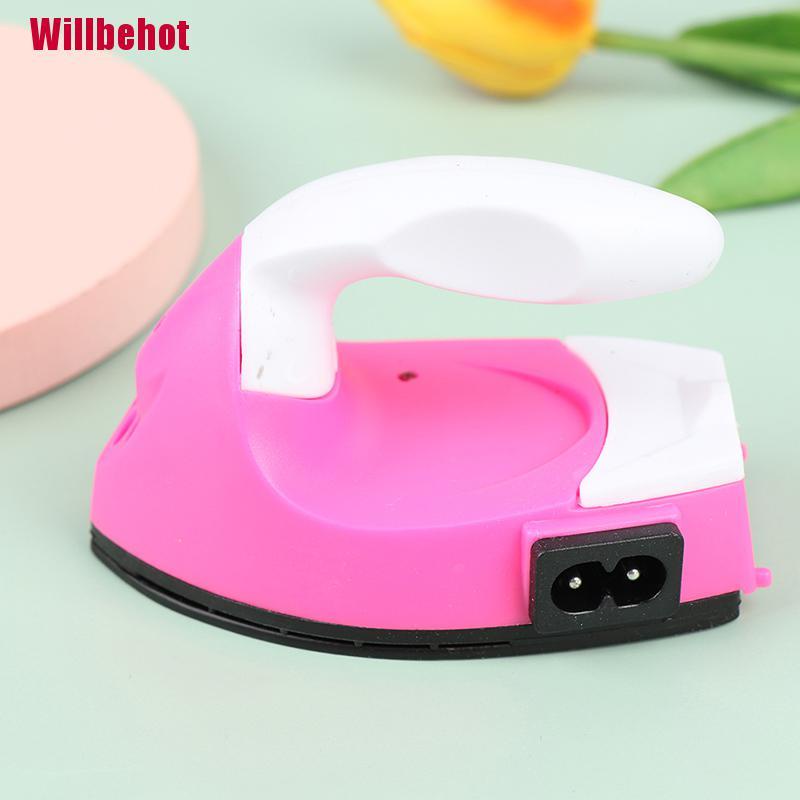 Bàn Ủi Điện Cầm Tay mini Khi Đi Du Lịch