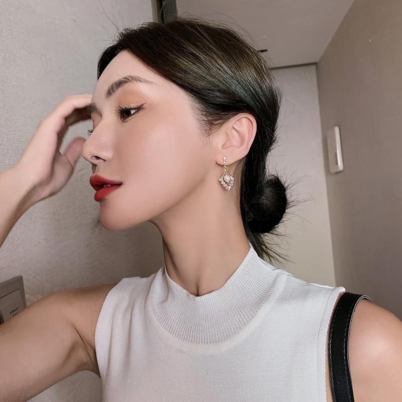 Bông tai đính ngọc trai Zircon hình thoi đơn giản mẫu mới 2020 cho nữ