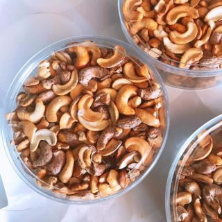 Hạt điều rang muối bể còn lụa hút chân không - Hàng loại A [ túi 500g ]