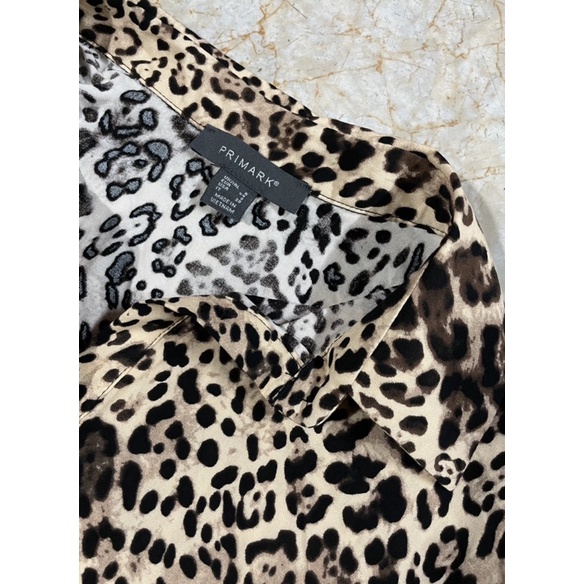 Áo Primark Dư Xịn Form Rộng 2 Màu Size M