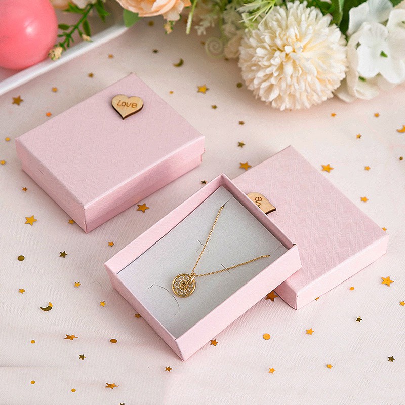 Hộp quà Love màu hồng xinh xắn- TleeJewelry