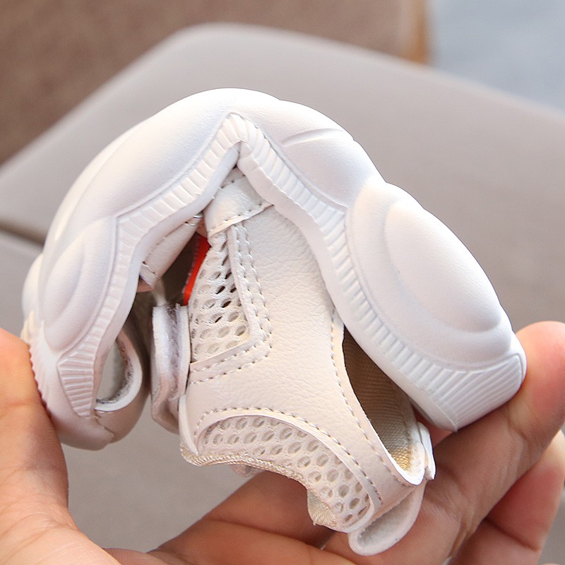Giày sandal đế mềm thời trang cho bé