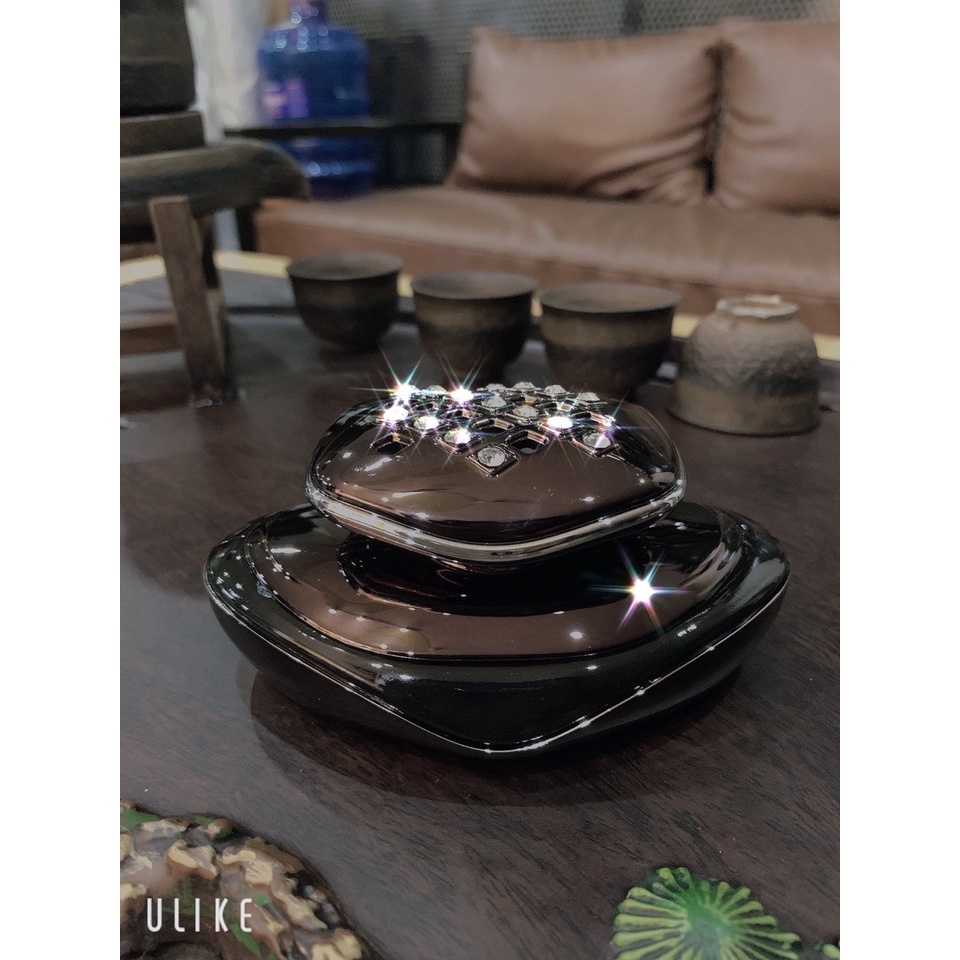 Nước hoa đặt taplo xe ô tô đính đá thương hiệu MOBBY hương nước hoa, hương nhài, gỗ quý - Dùng Được 10-12 Tháng  OTO VIP