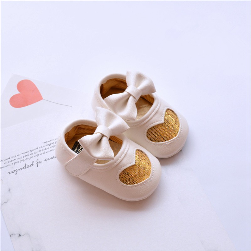 Giày phong cách Mary Jane đế mềm họa tiết trái tim dễ thương cho bé gái