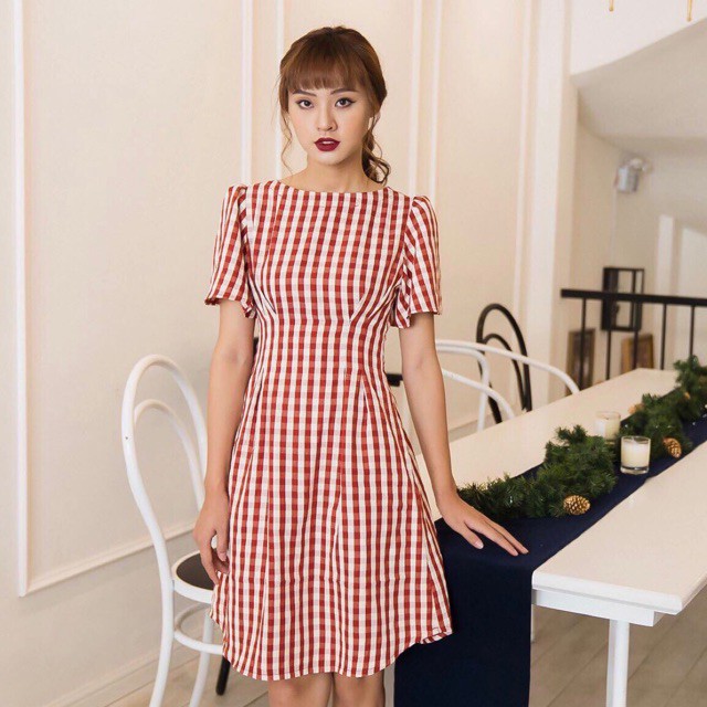 Đầm váy freesize caro đỏ to cột nơ sau