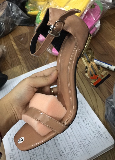 Giày Cao Gót Đế Chữ S Độc Đáo - kèm video