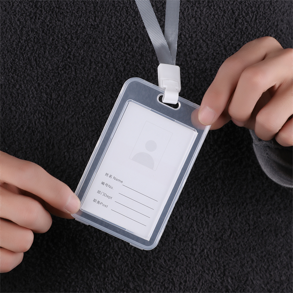 Vỏ đựng bảo vệ thẻ học sinh/ thẻ nhân viên chất liệu nhựa có dây đeo