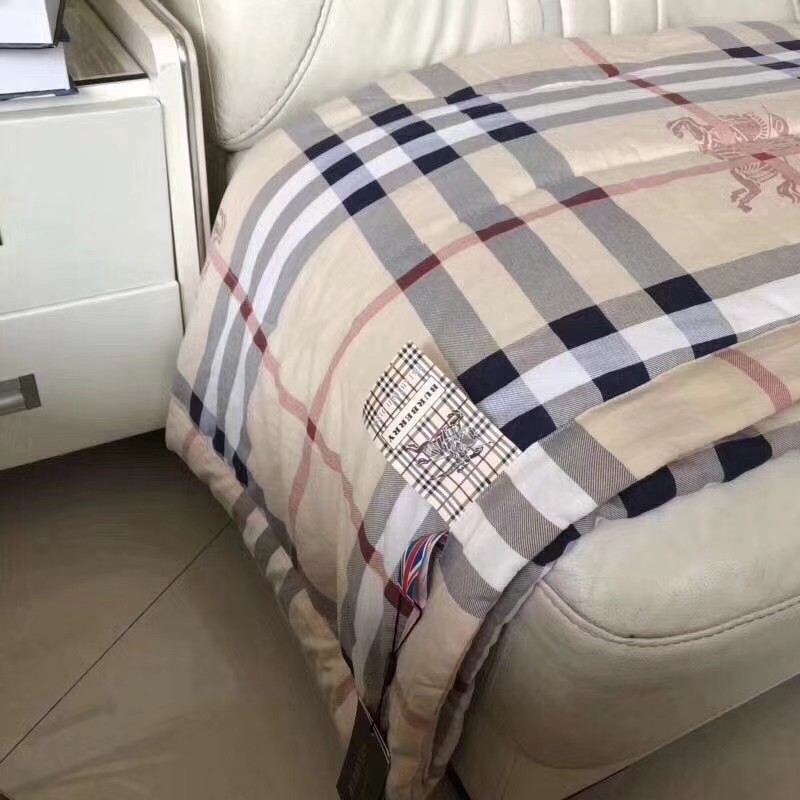 Chăn Đũi Hè Burberry Kẻ Họa Tiết Cao Cấp 2mx2.3m