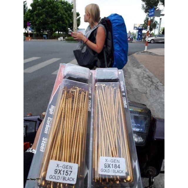 Câm vàng chân đen  Đùm đĩa