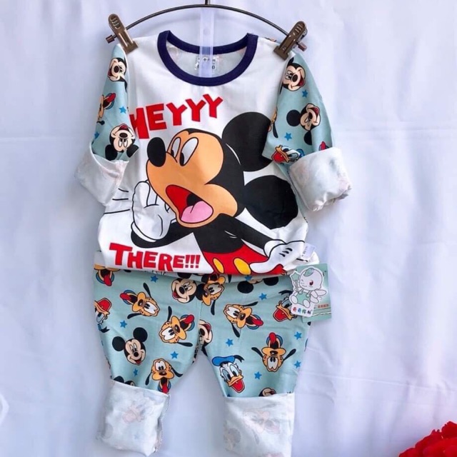 Áo khoác và quần legging cho bé