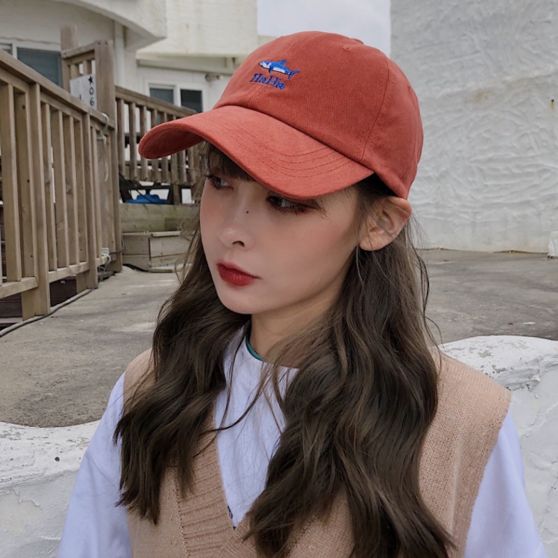 Mũ Lưỡi Trai Thêu Hình Cá Mập Cá Tính