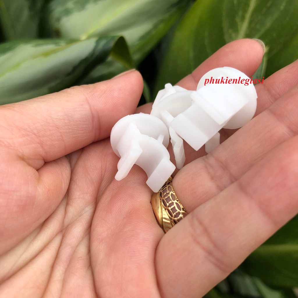 Nút nhựa gài thanh chống capo đa năng sử dụng cho nhiều oto