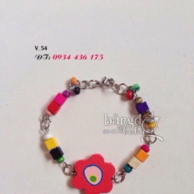 Vòng tay hạt gỗ xinh xắn cho bé gái