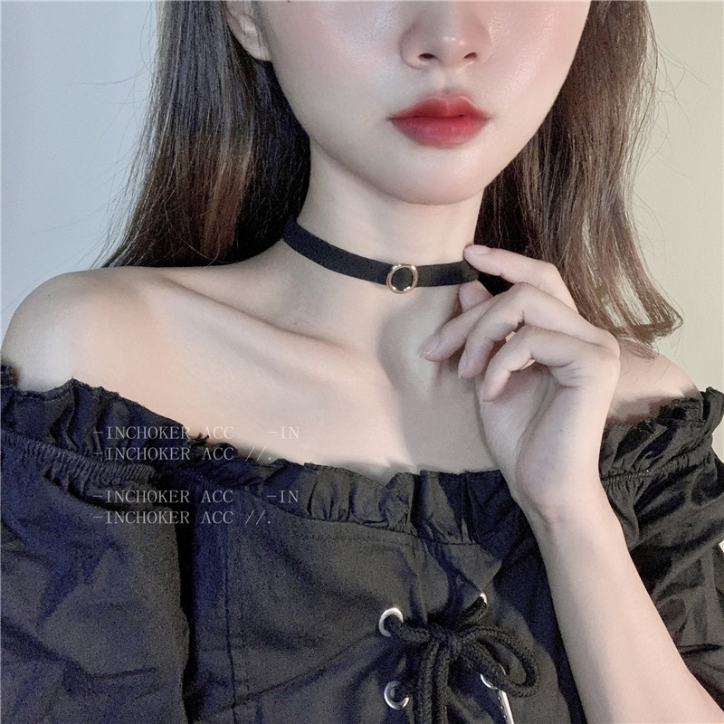 Dây đeo cổ màu đen thời trang cho nữ 2021