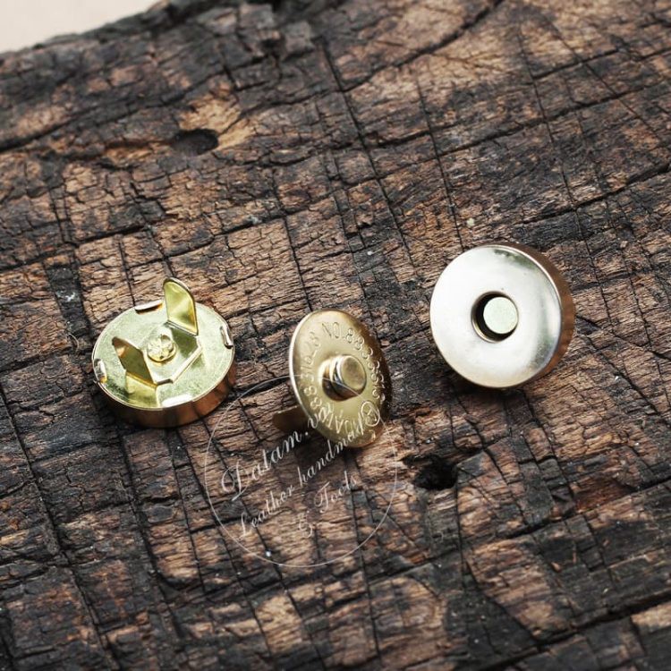 Cúc nam châm vàng size 2cm