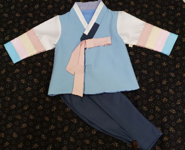 Bộ hanbok bé trai thiết kế trang nhã