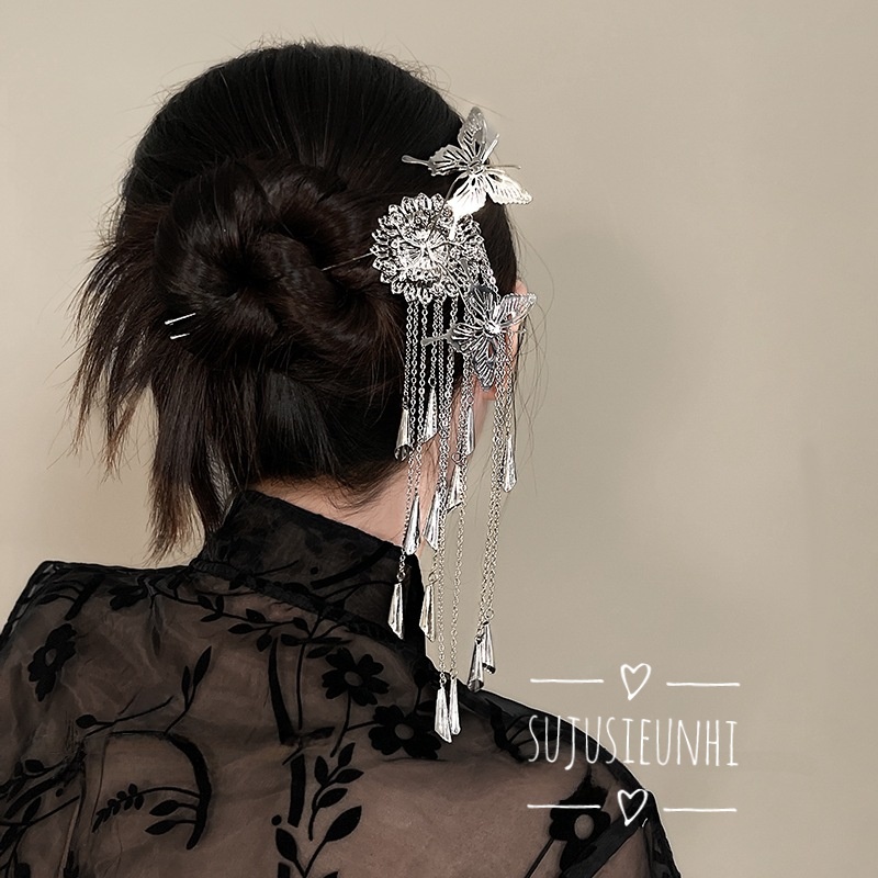 Trâm cài đầu hình bướm và hoa cúc có chuông kêu tua rua thả dài, cài tóc cosplay cổ trang